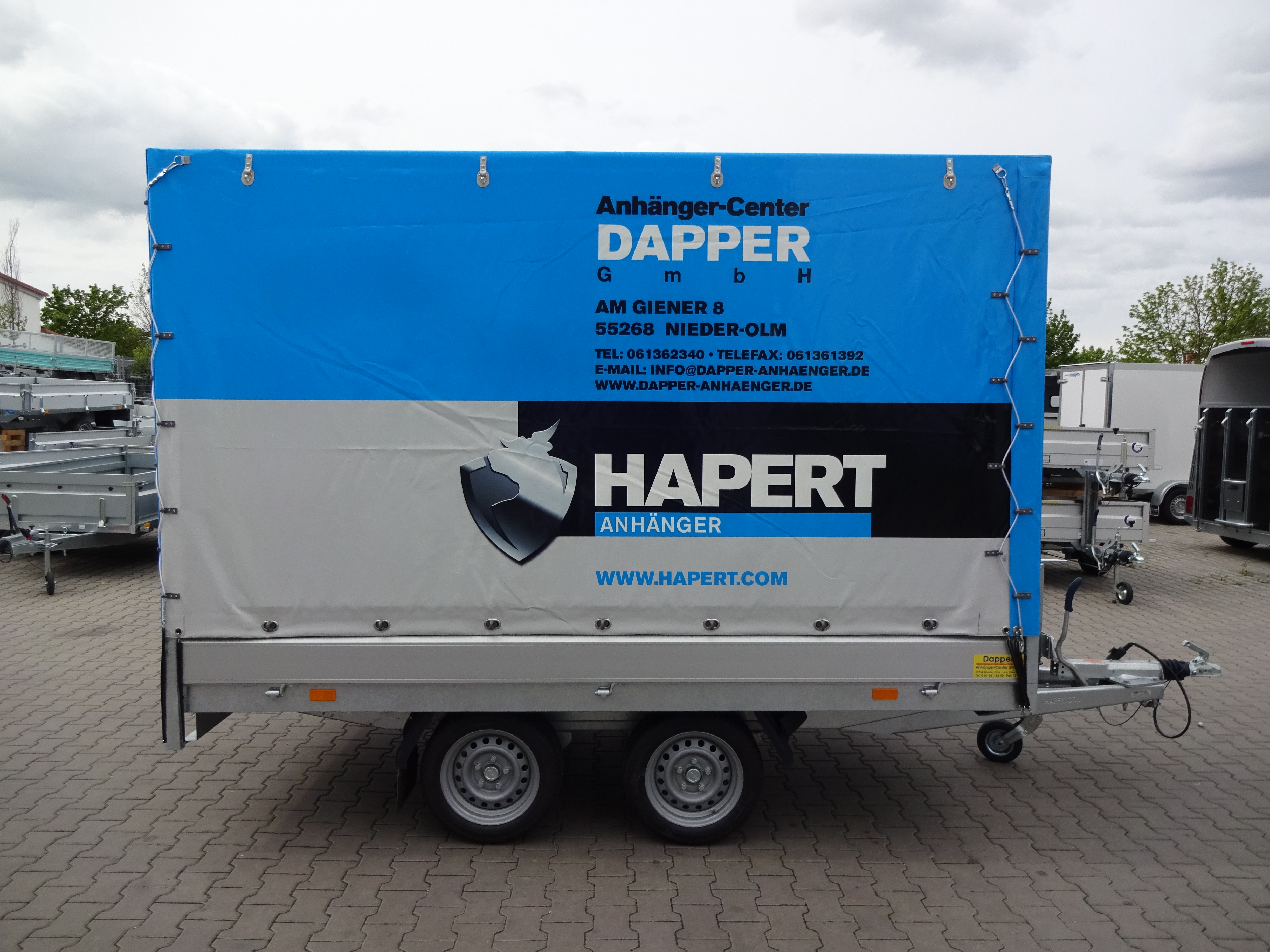 HAPERT AZURE H-2 | Tandemachser Anhänger mit Plane & Spriegel | 2000 KG